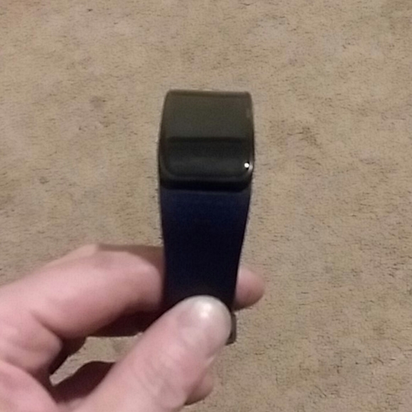 fitbit - Picture 4 of 4